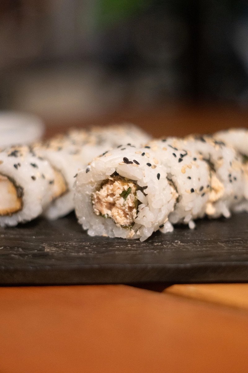 Salmon roll 12 piezas